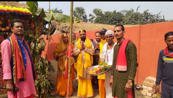 SHEOHAR*कुशहर कस्बा टोला ब्रह्म स्थान पर सीताराम नाम महायज्ञ का हुआ शुभारंभ, भक्तिमय हुआ इलाका।