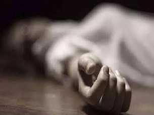 sheohar पोखर के मिट्टी घसने से बच्चे की दबने से मौत.