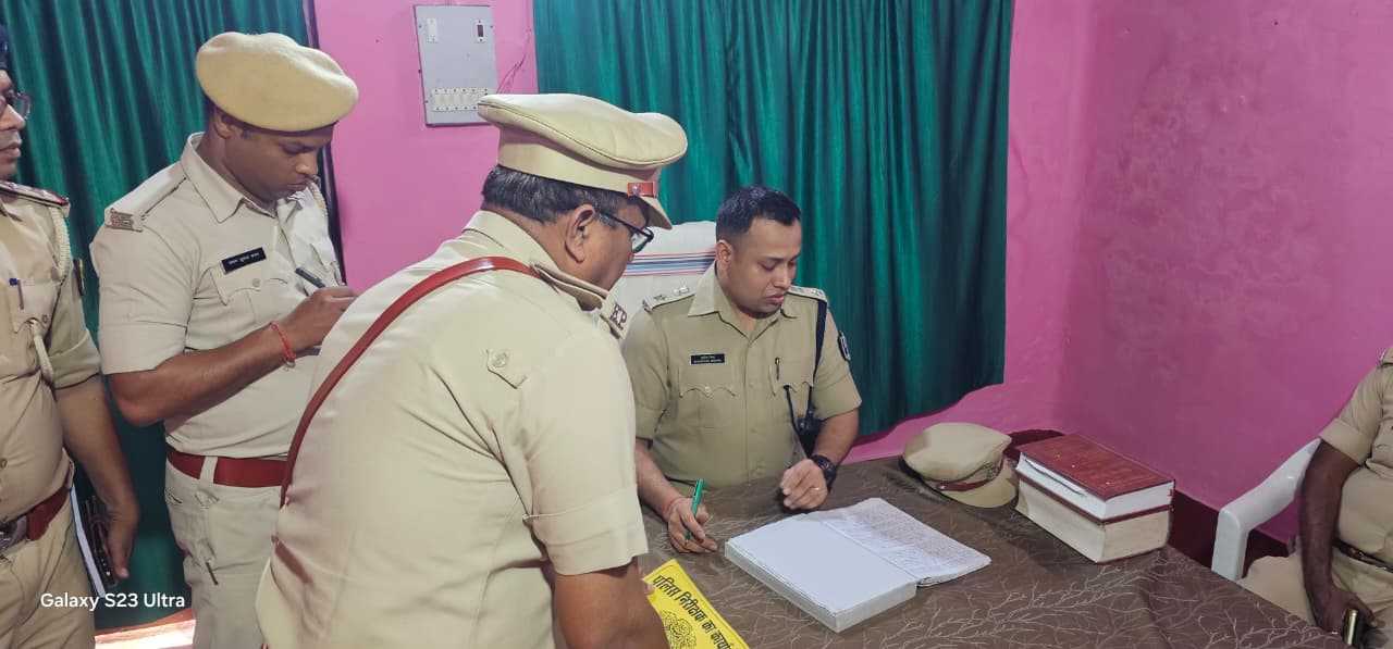 एसपी ने किया पुलिस निरीक्षक कार्यालय का निरीक्षण